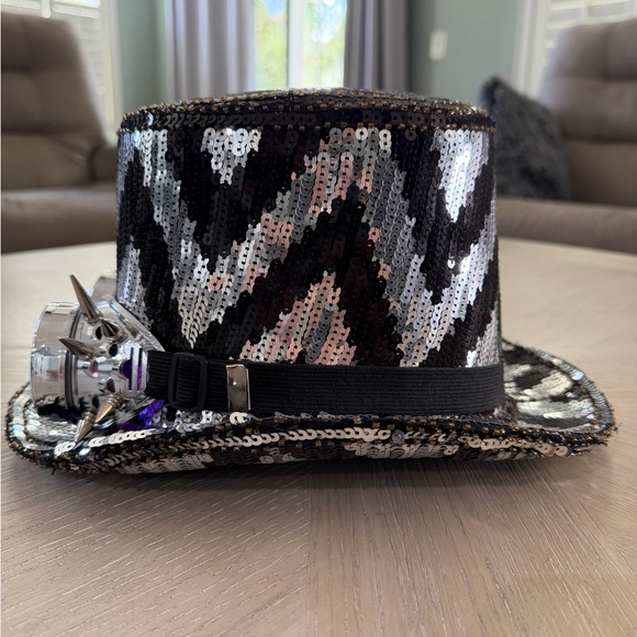Black and Silver Sequin SteamPunk Hat with Iridescent removable Green Goggles - Picture 3 of 5
